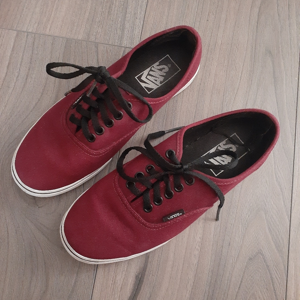 VANS - Picture 3 of 6